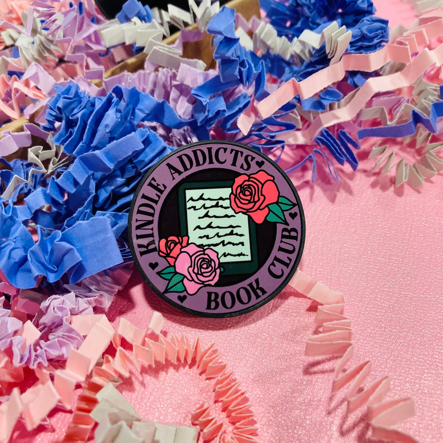 Dark Romance Bookish Kindle Grip/Holder: Kindle addicts